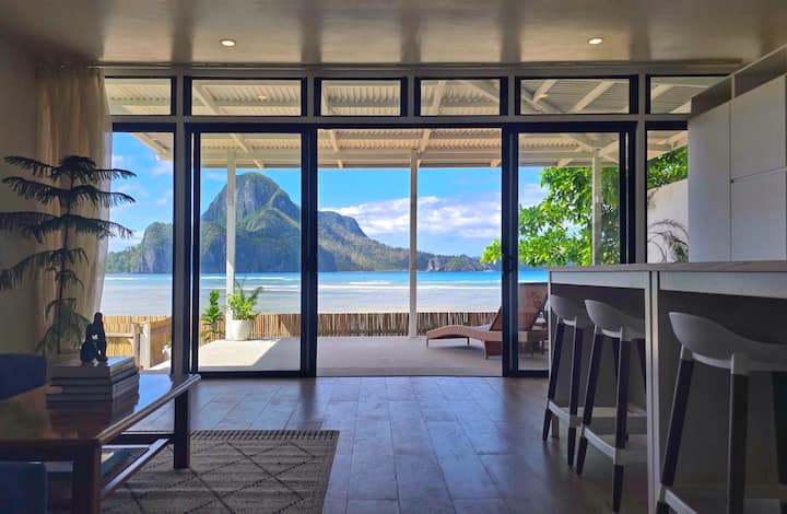Modern Beachfront Luxury Villa, Pool, Solar - El Nido