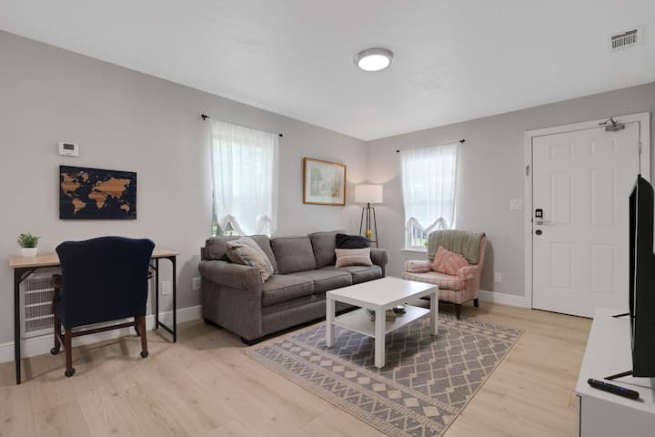 Chapel House - Central, Calm, Cute - Gainesville