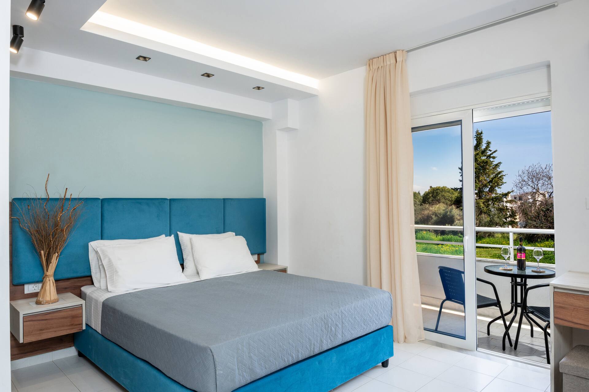 Dorothea Apartments #2 with garden view