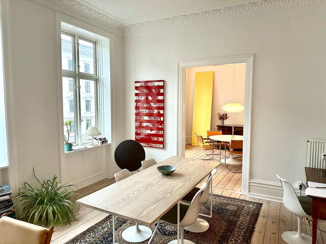 205m2 / Manor Apartment / City Center gallery image 2