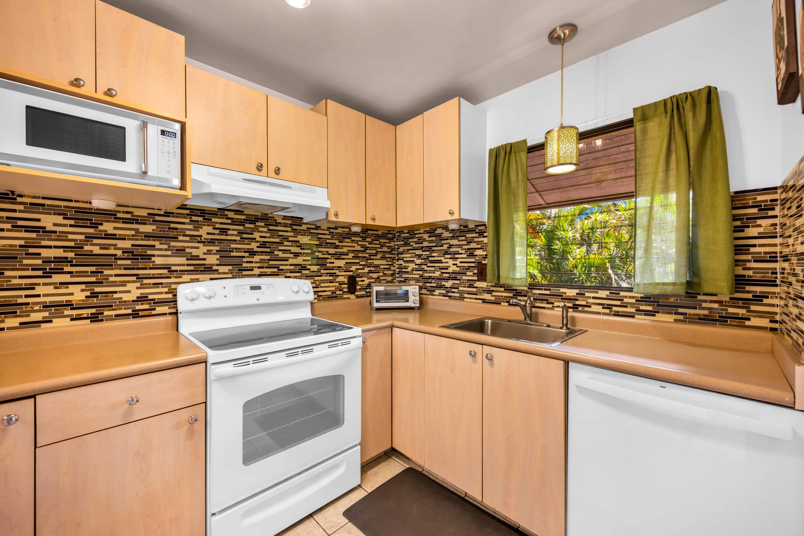 Bargain special OceanView Epic Location 2BD/2BA - Image 10