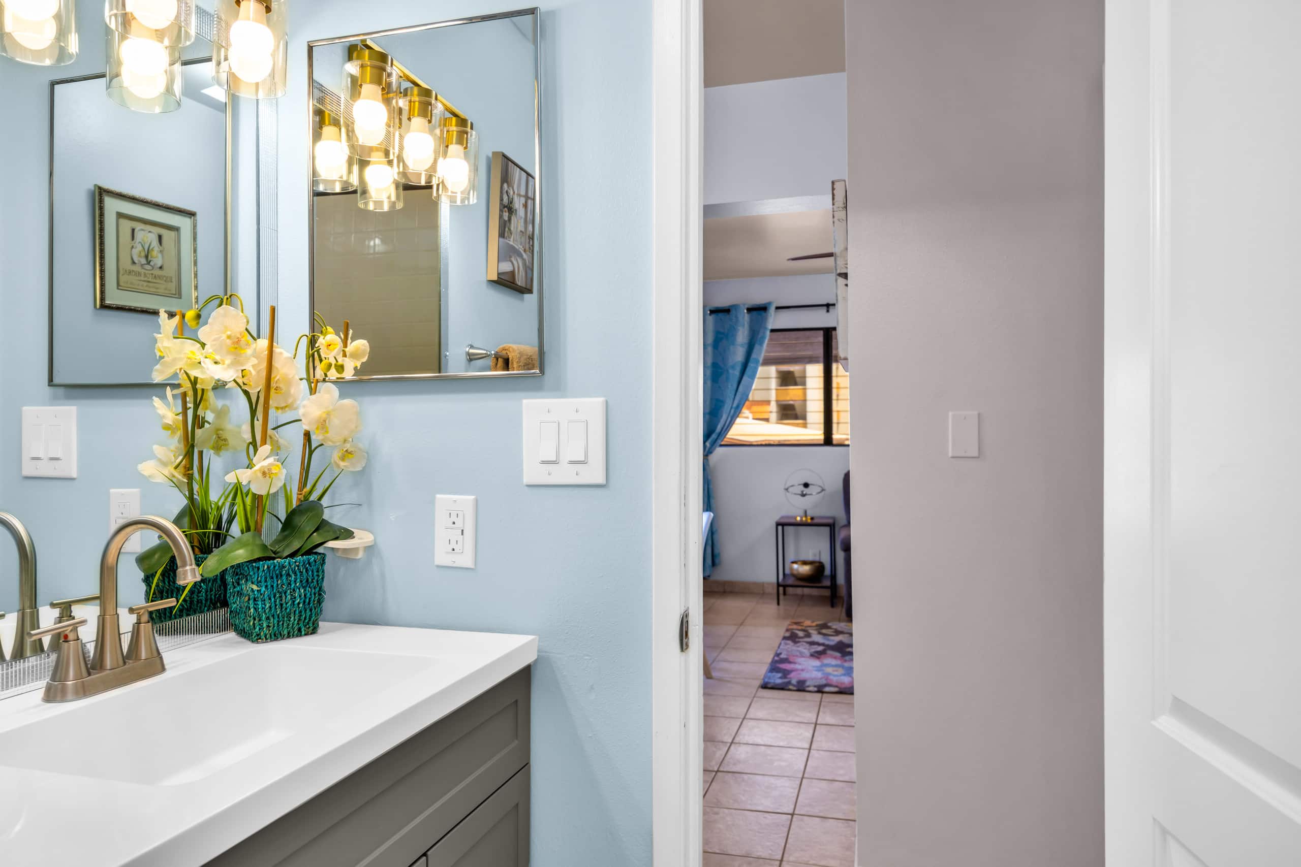Bargain special OceanView Epic Location 2BD/2BA - Image 23