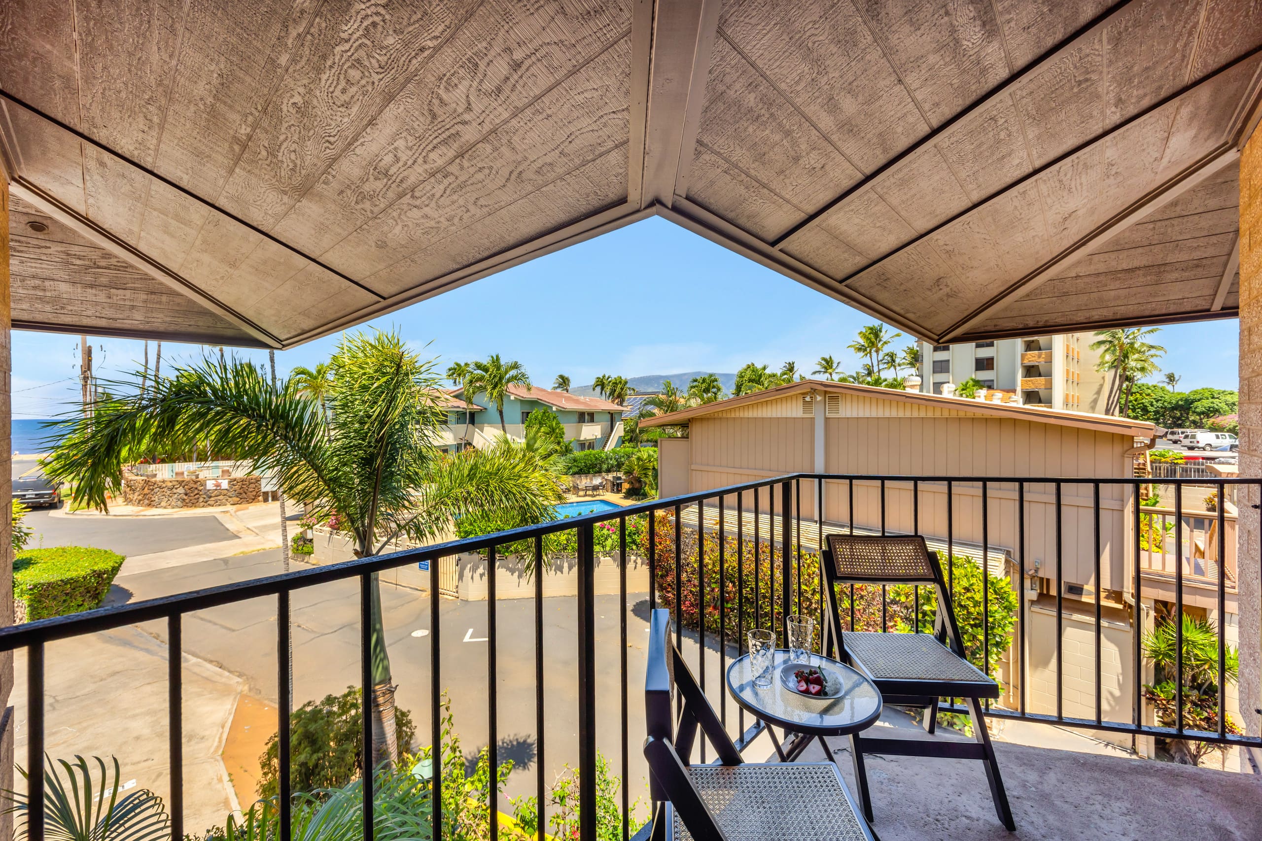 Bargain special OceanView Epic Location 2BD/2BA - Image 27