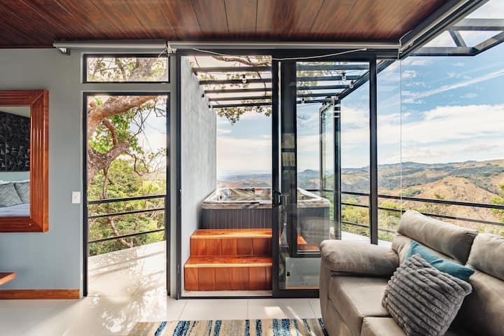 Luxury-view House With Hot Tub + Fire Pit + Bridge - Costa Rica