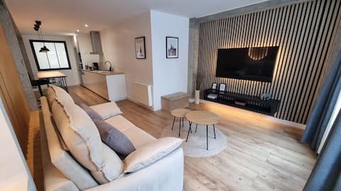Anuncio de Airbnb popular: Amazing and Modern Loft en A Coruña