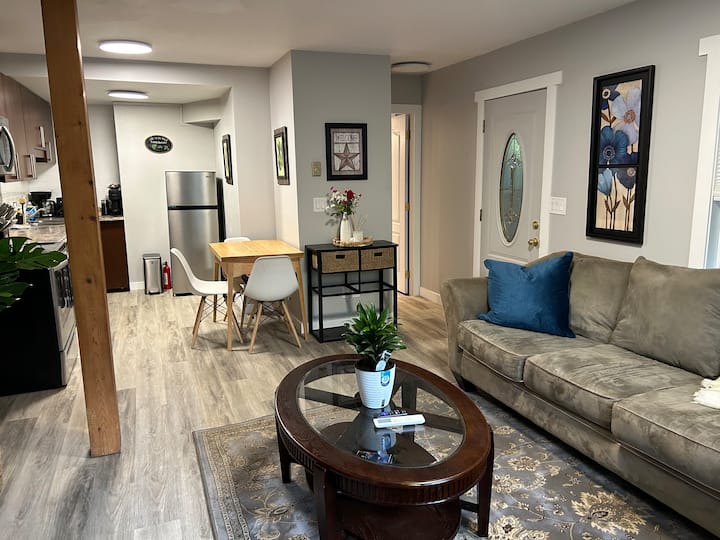 Florence Lake Guest Suite - Langford
