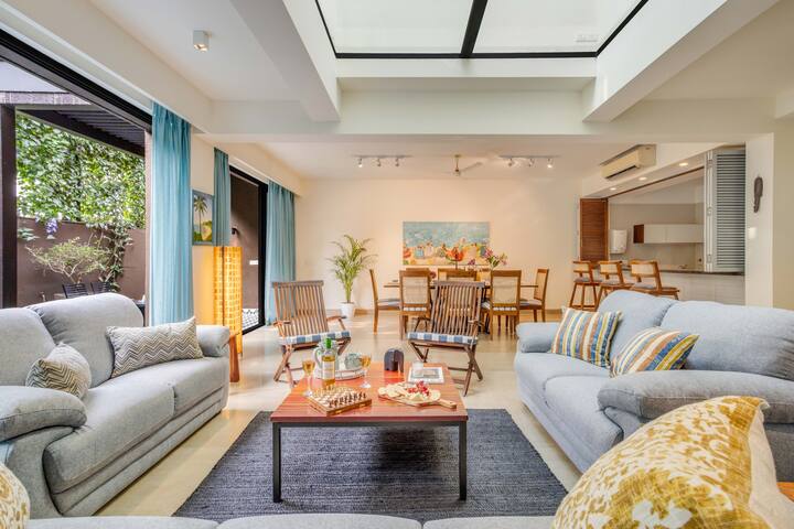 Living room image 4