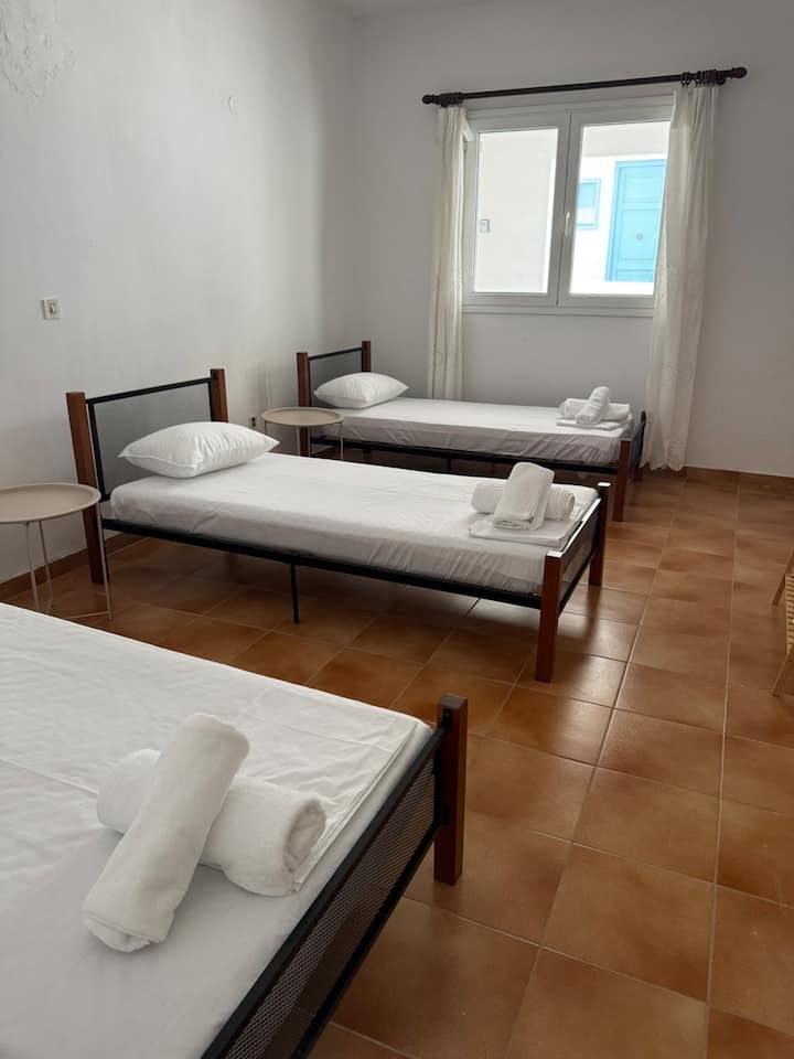 غرفة النوم 2