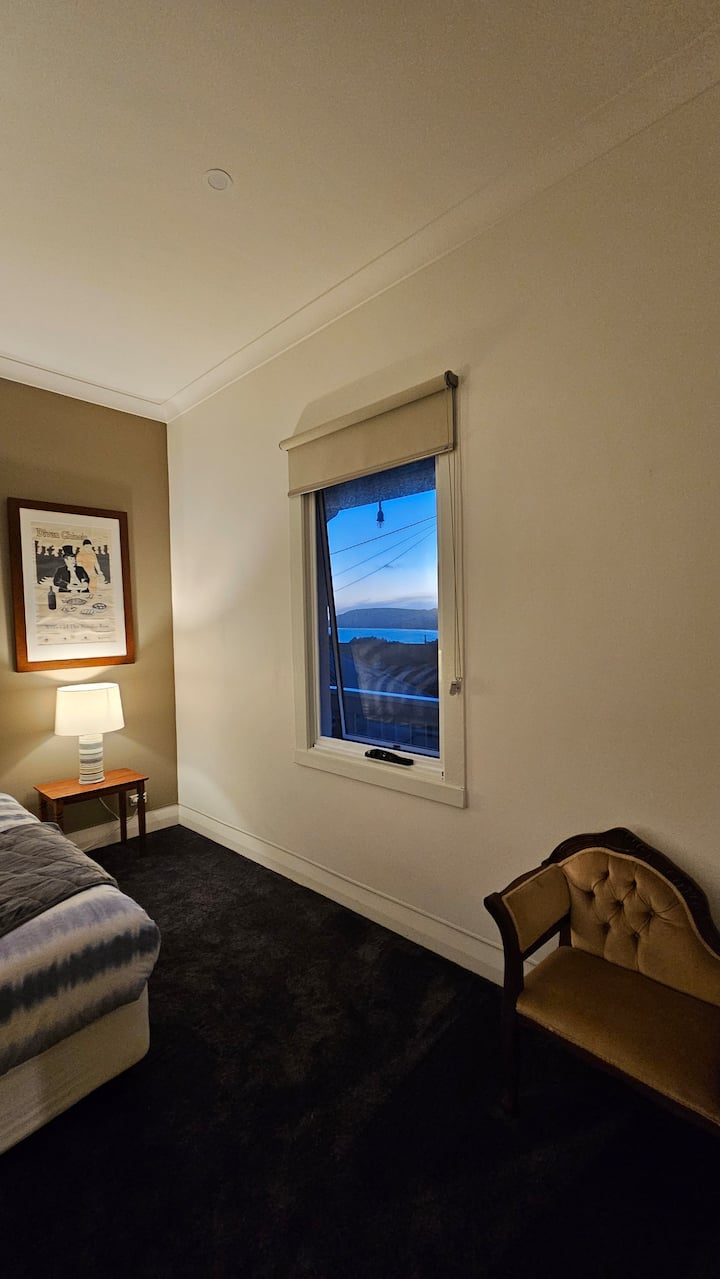 საძინებელი 1