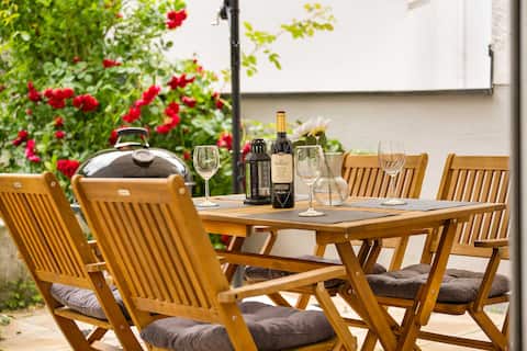 MOLA Apartments - Old Town Apartment with Terrace