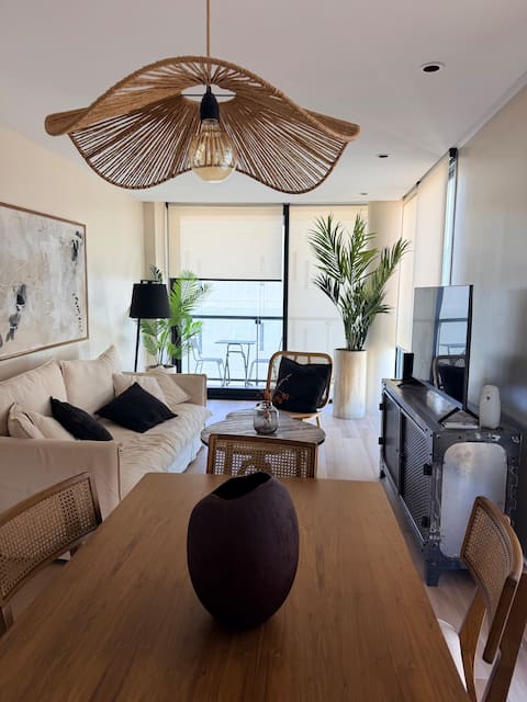 Anuncio de Airbnb popular: Alsina en Estacion Terminal