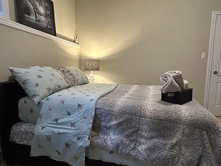 Sweethaven Bedroom - London