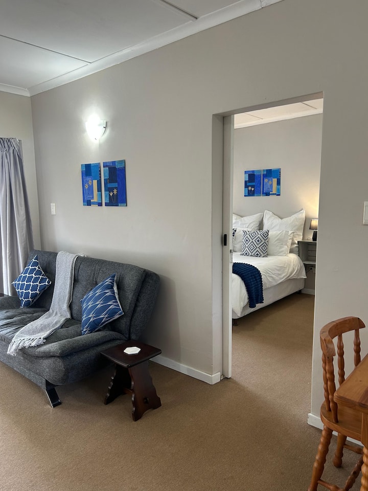 Pin Oak Inn - Hilton
