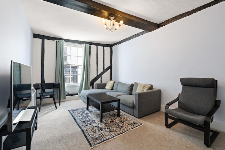 Flat - Hertford Town Centre - Bedfordshire