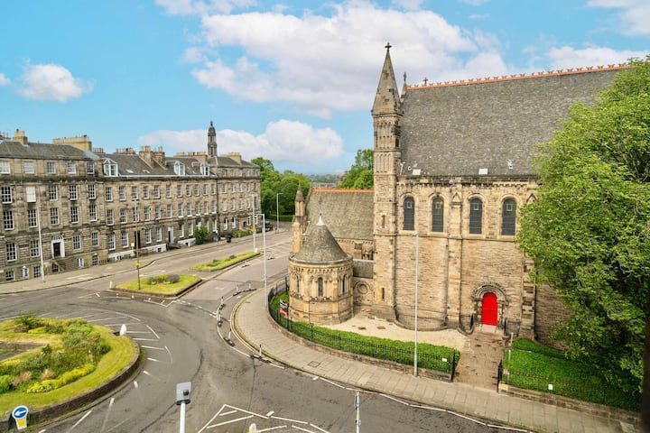 Stylish 3 Bed New Town Apartment - Traquair - Edinburgh