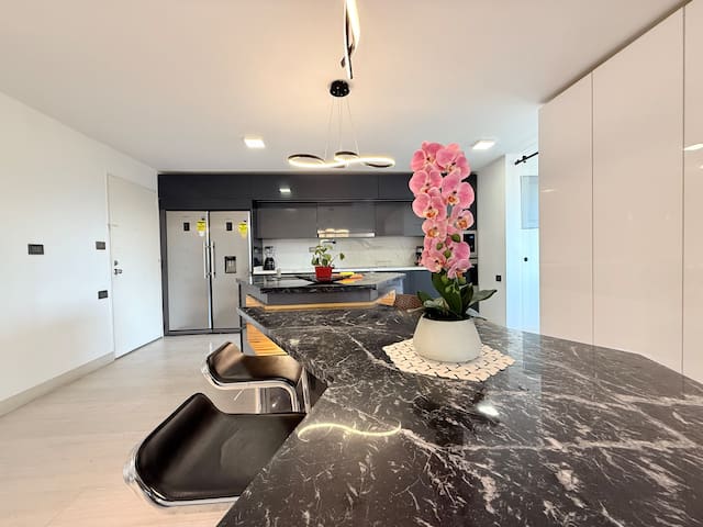 Inmobiliaria VIP Homes managed Airbnb listing 2