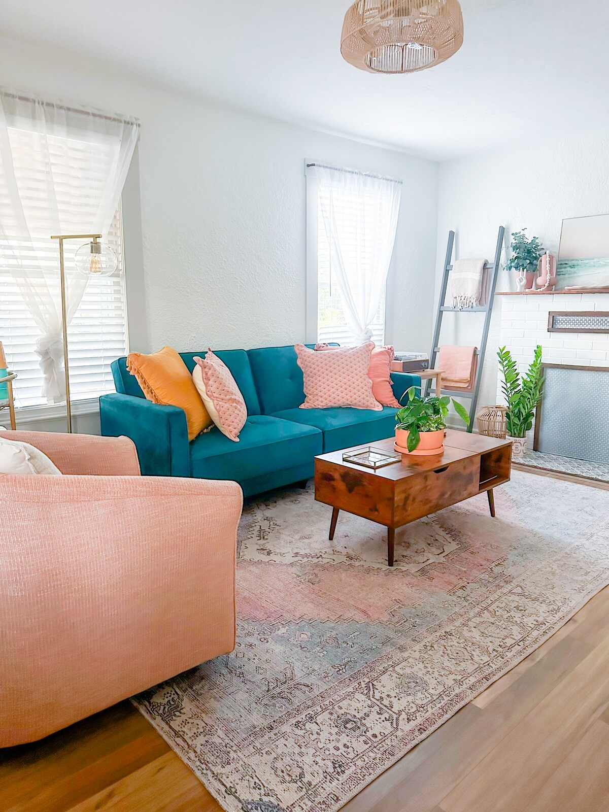 Top Airbnb: The Ashton Retreat in Ridge Wood Heights
