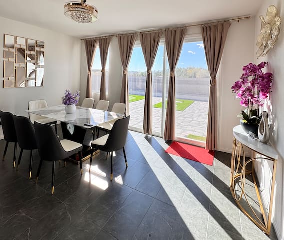 The Desert Oasis Retreat