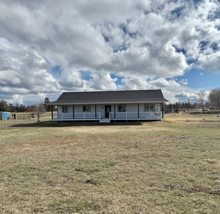 In Town Country Comfort - Redmond, OR