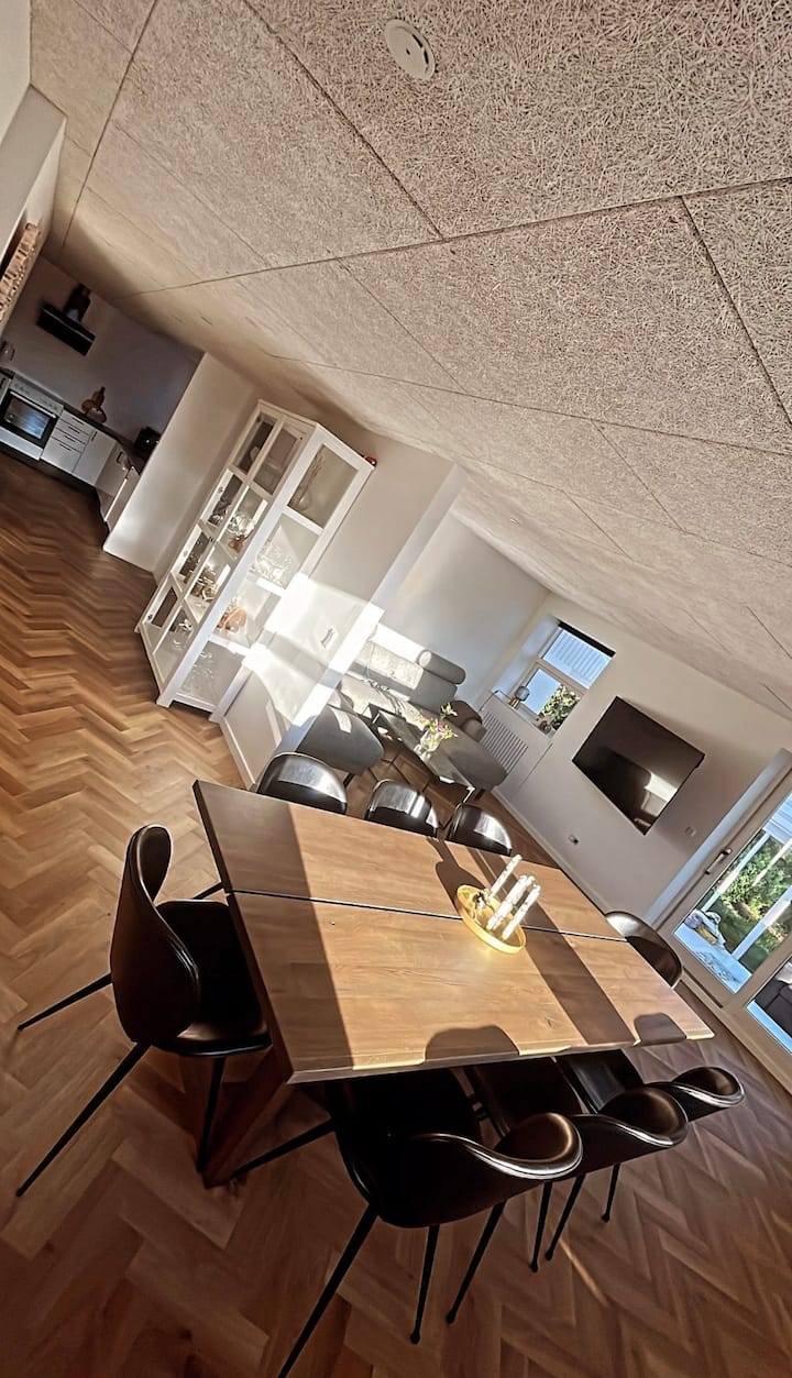 Lille Hus I Grindshed - 比隆