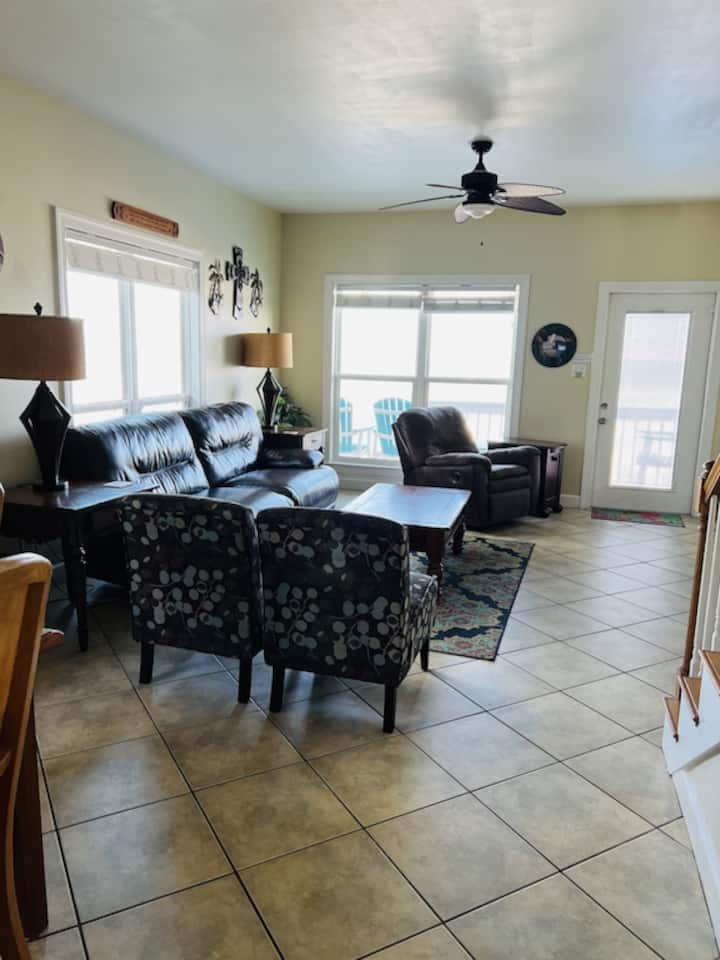 Beach Home On Beach Sunglade, East, 5brm/3bth Pool - Gulf Shores, AL