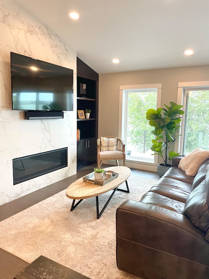 The Lakeside Retreat W/ Pool And Hot Tub - Moses Lake, WA