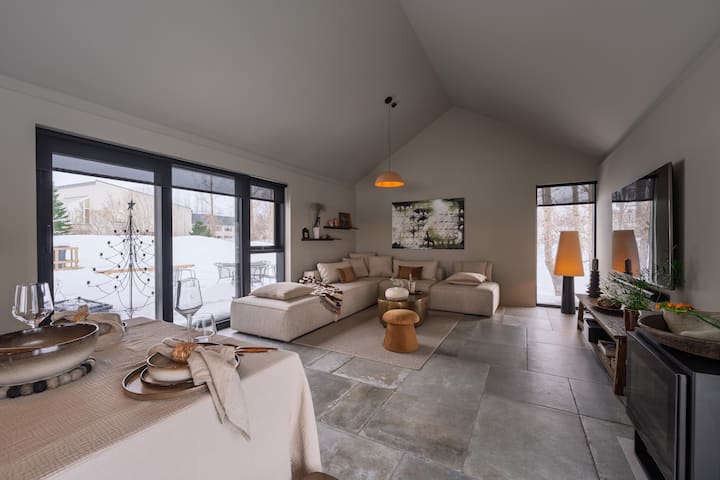 Steinholt - Dalvík Luxury Villa - Iceland