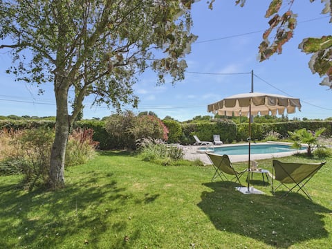 House for 8 - Pool - 800m from the beach