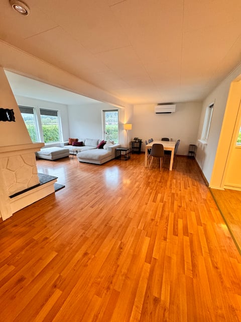 Top Airbnb: Central home with 5 bedrooms in Porsgrunn