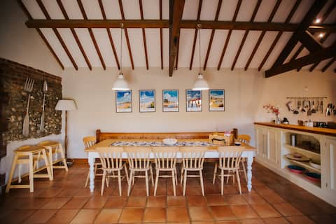 Multi-Generational & Dog-Friendly Barn