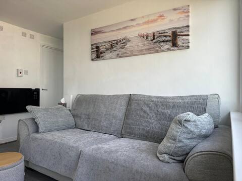 Popular Airbnb listing: Chalet 47 in Sandown