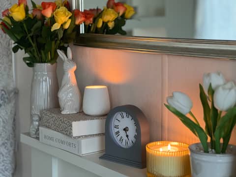Top performing Airbnb: Beach Cabin | Best on Site | 20m to Beach in Saltburn, Marske And New Marske