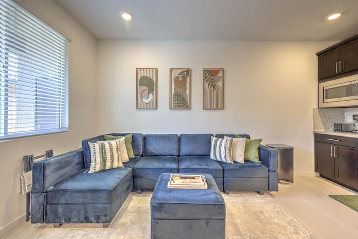 30+ Day Retreat With Private Entrance And W/d - Nevada