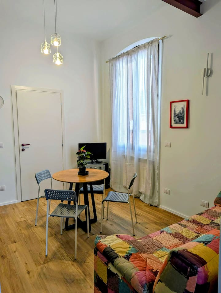 Indipendent Flat In Milan - Milán