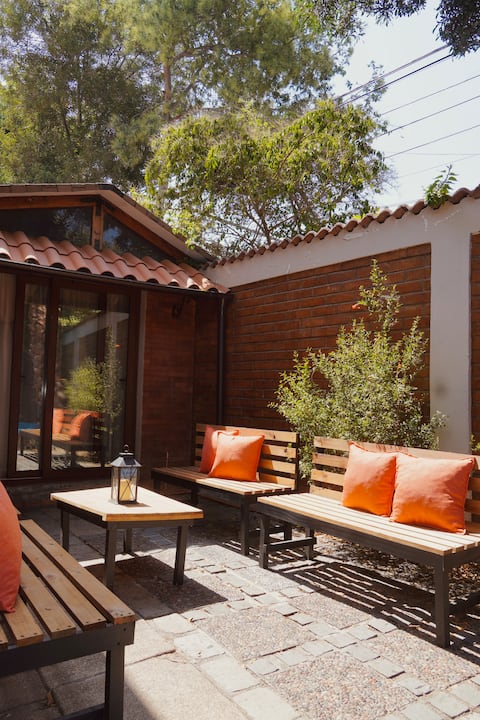 Rustic House + Jacuzzi + Pool + SCL Airport