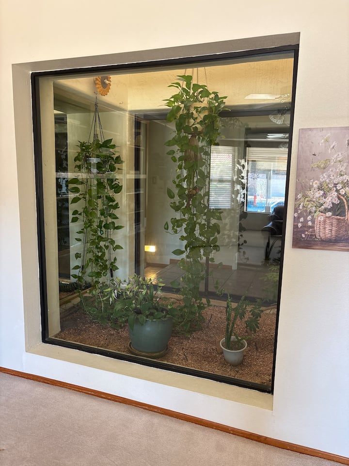 Yuma Valley Atrium Retreat - 유마