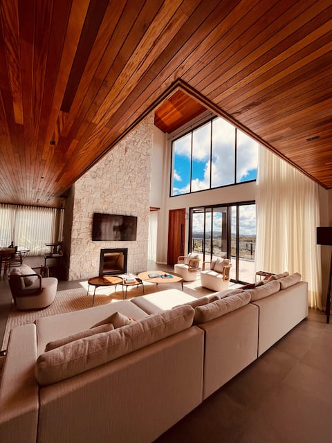 Exclusive Country House in Rancho Queimado