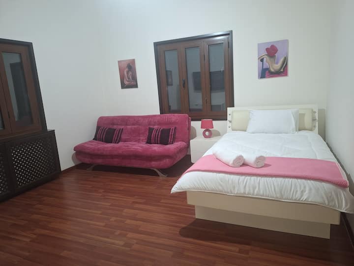 غرفة النوم 1