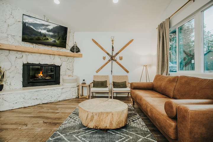 Hot Tub - Pet & Kid Friendly- Cozy Modern Design - Big Bear, CA