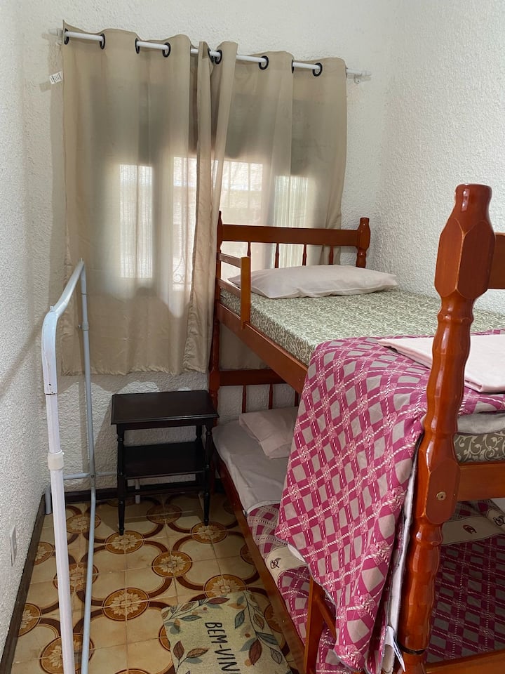 საძინებელი 1