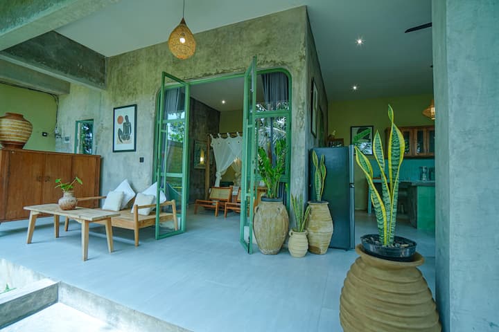 Bali Villa W/ View, Bathtub & Wi-fi Near Waterfall - Indonesia