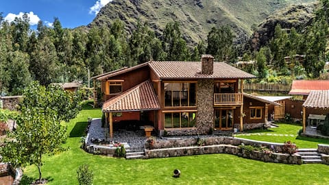 Peaceful & Elegant Home with Creek & Mountain View