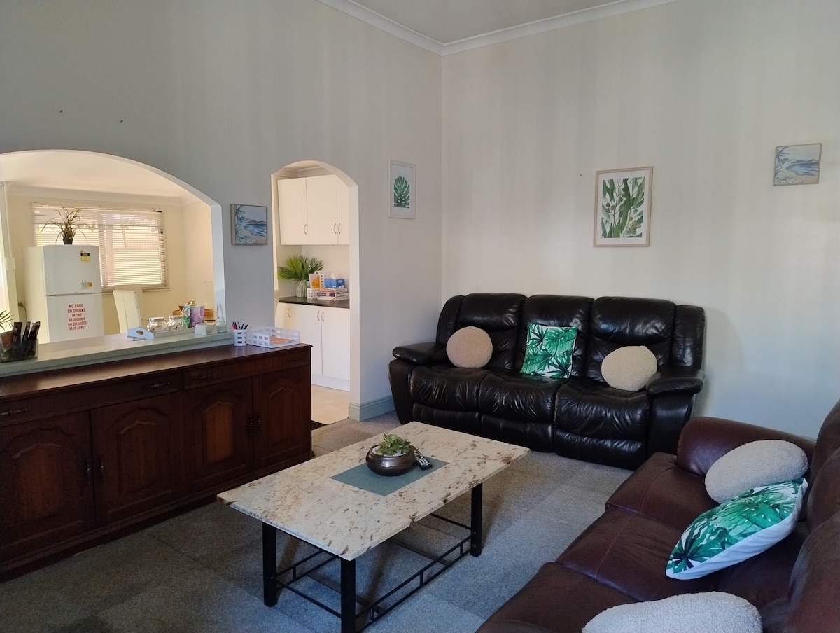 Successful Airbnb property: Corella Accommodation - 1B in City Of Kalgoorlie Boulder