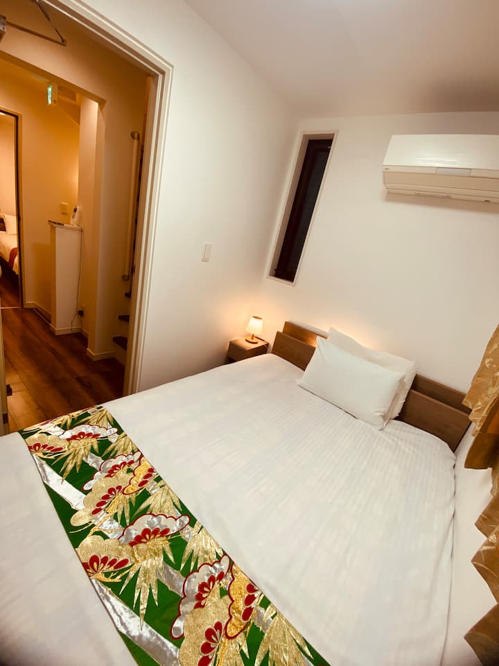 غرفة النوم 2