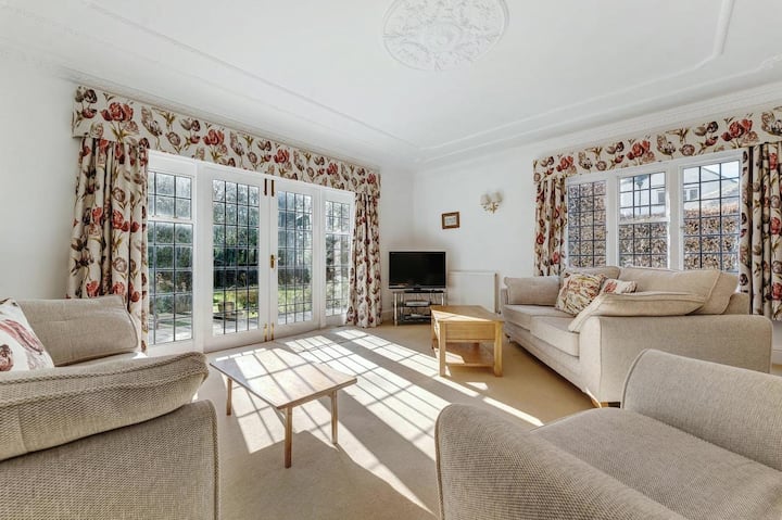 Rowanwood, Windermere, Sleeps 4 - Windermere