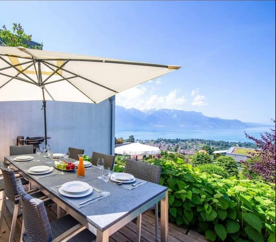 Panoramic Holiday Villa in Montreux