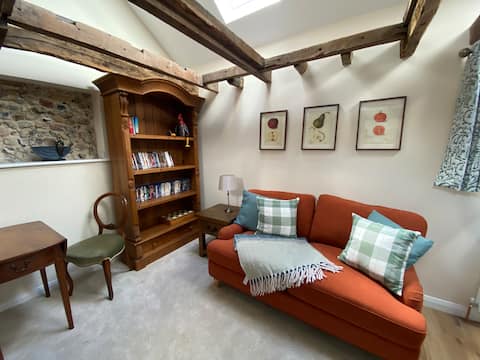 Coach House studio flat