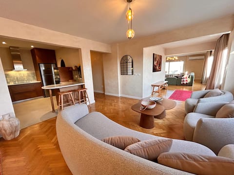 Oh! Zamalek Newly Renovated Apartment