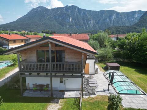 Chalet Kuhglockerl: Pool, Hot Tub & Sauna for 8