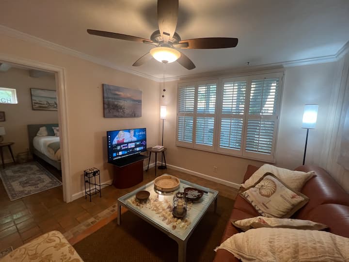 Bahama House Apt 4 - Delray Beach, FL